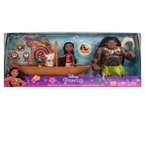 Disney Princess Moana Petite Deluxe Doll Figure Gift Set
